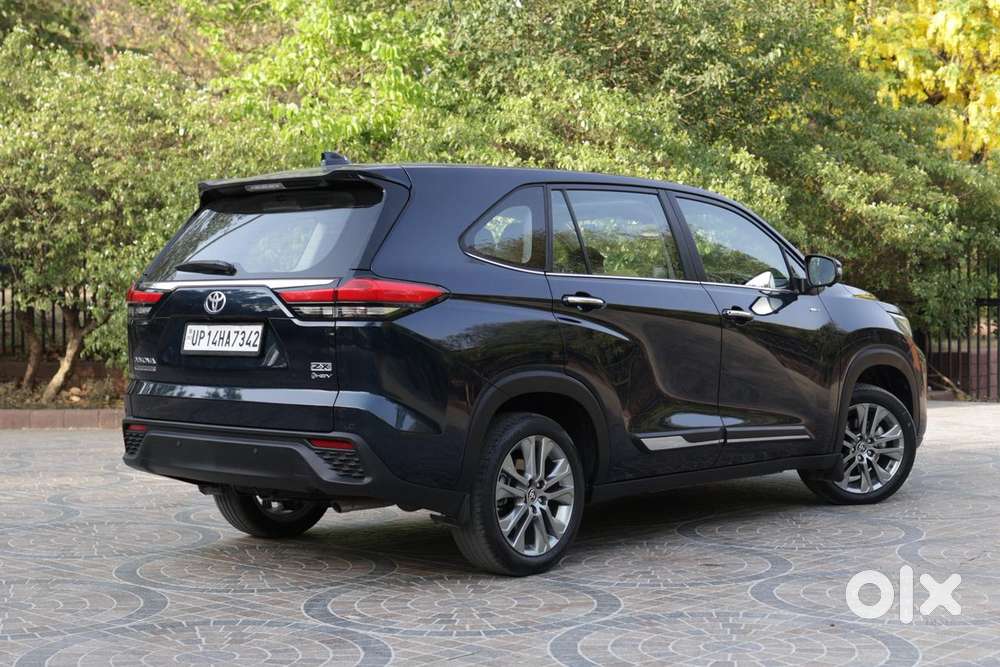 Toyota Innova Hycross 2.0 Zx (o) Hybrid 7 Str, 2026, Petrol