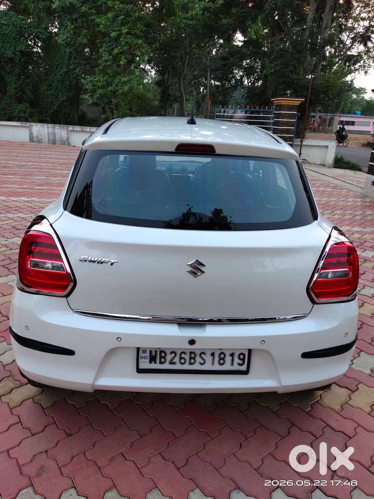 Maruti Suzuki Swift Vxi + Manual, 2022, Petrol