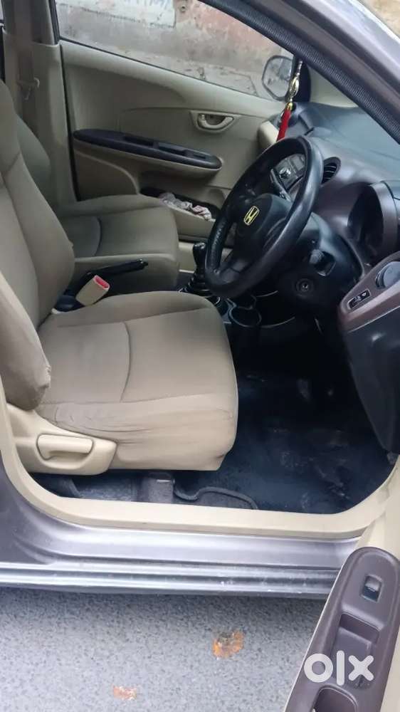 Honda Brio 2013, Pure Petrol Engine Sealed Tyre New Ac Good Suspension