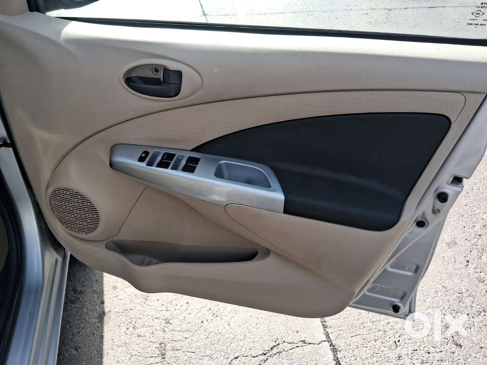 Toyota Etios 1.5 V, 2017, Petrol