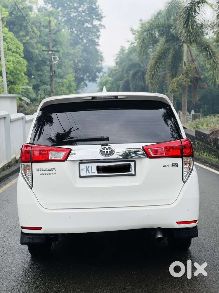 Toyota Innova Crysta 2.4 V 7 Str, 2019, Diesel