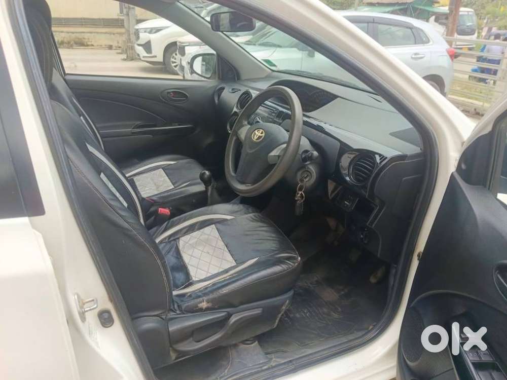 Toyota Etios Cross 1.2l G, 2015, Petrol
