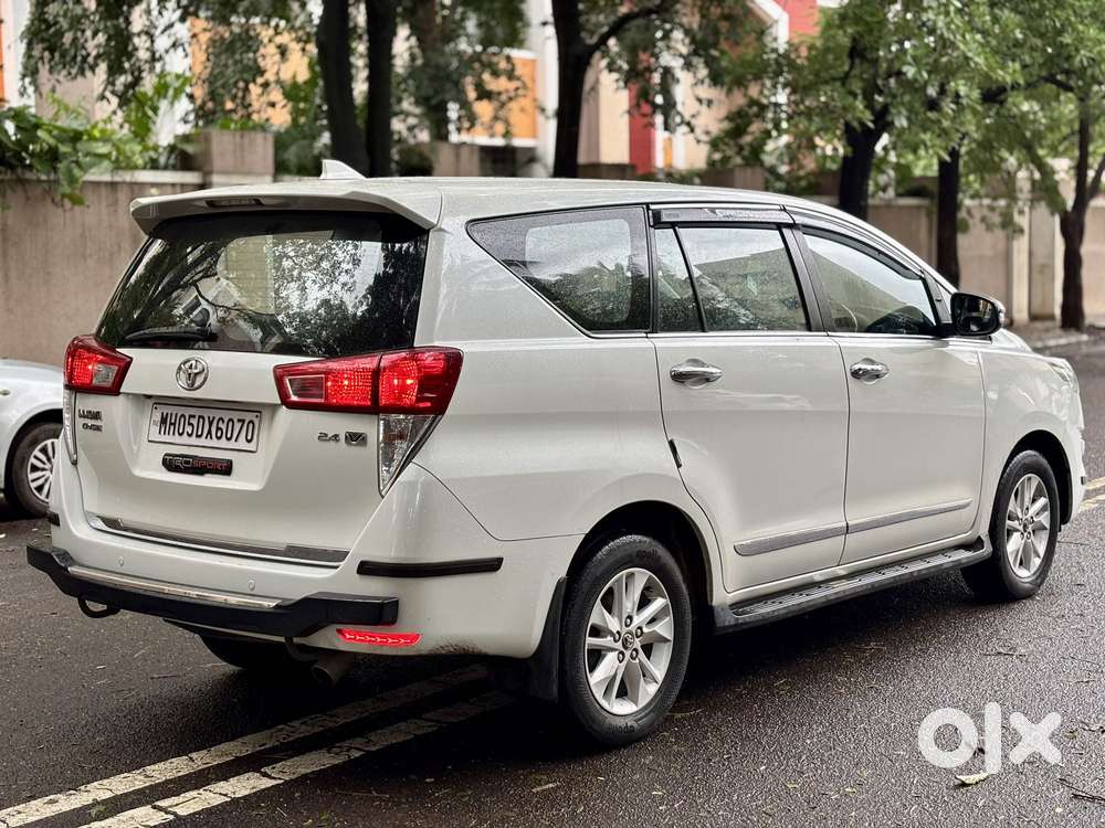 Toyota Innova Crysta 2.7 Vx Mt, 2019, Diesel