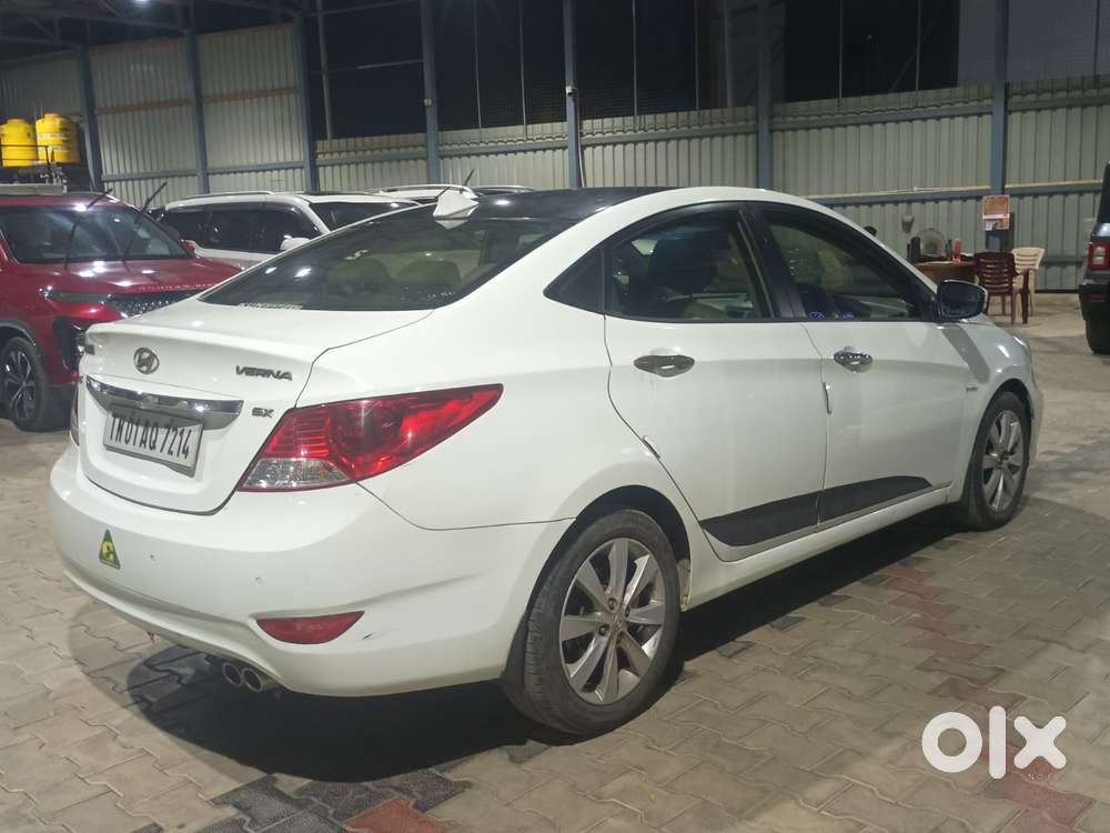 Hyundai Verna Sx(o) Petrol At, 2013, Petrol