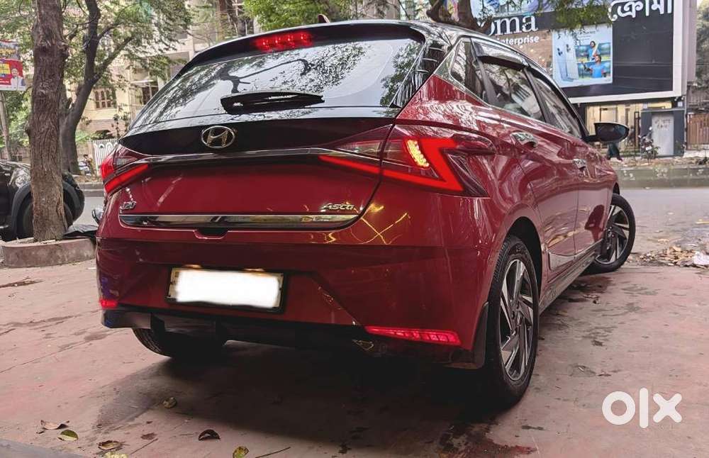 Hyundai I20 Asta (o) 1.2 Mt Dual Tone, 2023, Petrol