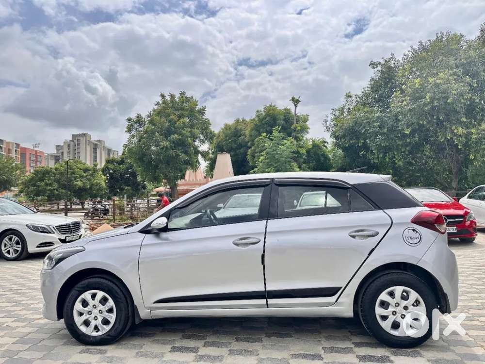 Hyundai Elite I20 Sportz (o) 1.4, 2015, Diesel