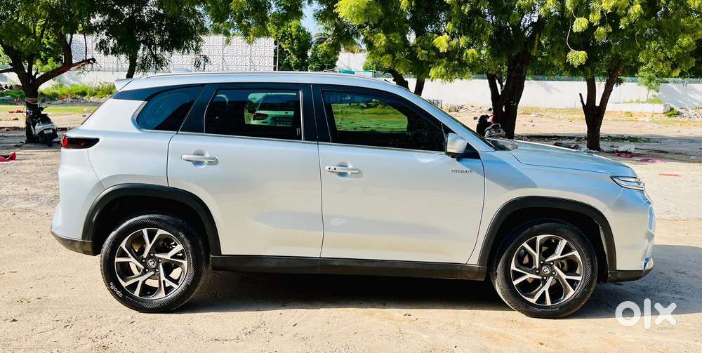 Toyota Urban Cruiser Hyryder 1.5 V Hybrid, 2024, Petrol