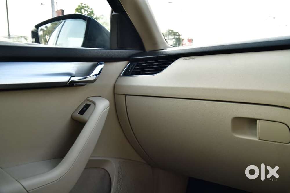 Skoda Octavia 1.8 Tsi At Style, 2019, Petrol