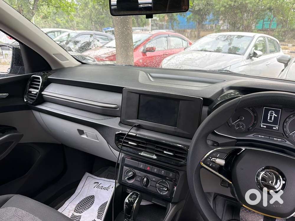 Skoda Kylaq 2025 Petrol 16000 Km Driven Automatic