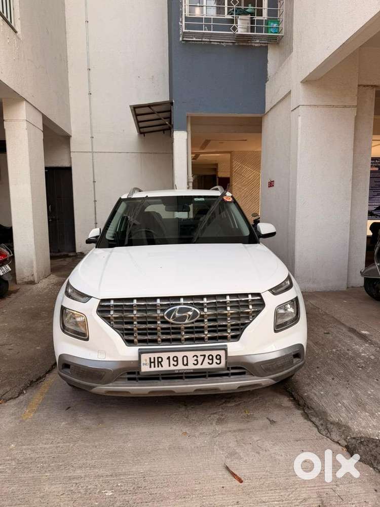 Hyundai Venue 2021 Cng & Hybrids Well Maintained