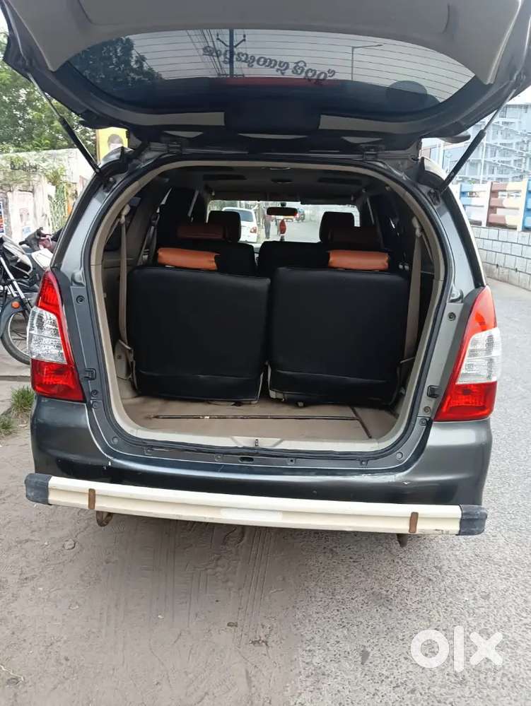 Toyota Innova 2013 Petrol Well Maintained