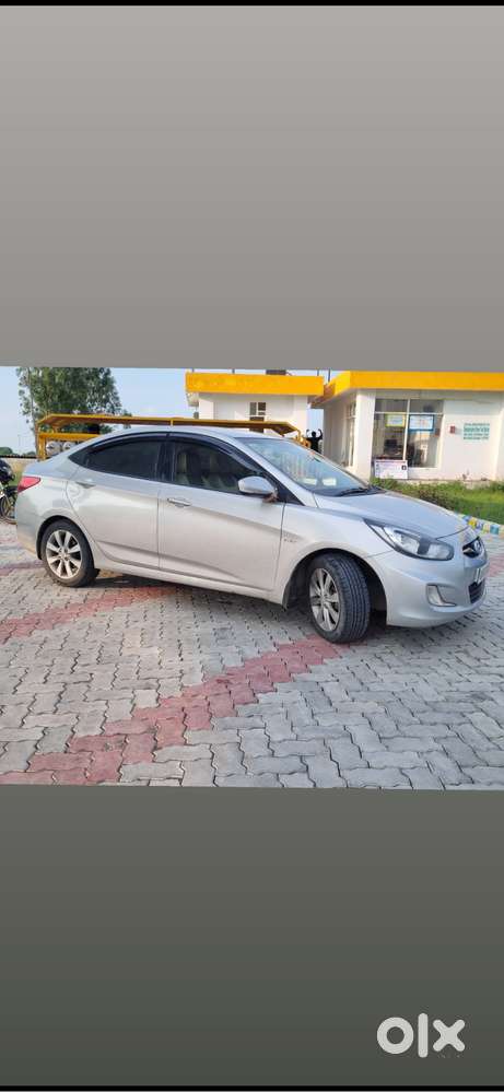 Hyundai Verna 2012 Petrol Well Maintained