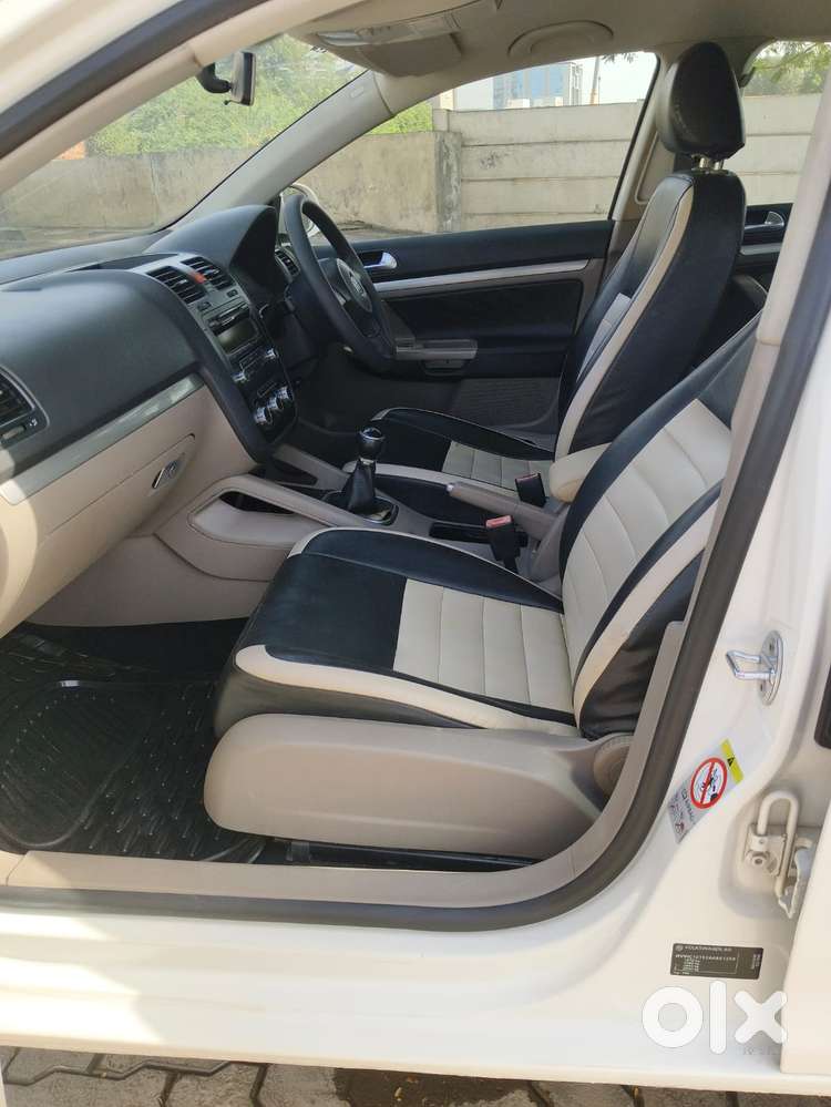 Volkswagen Jetta 1.6 Trendline, 2010, Petrol