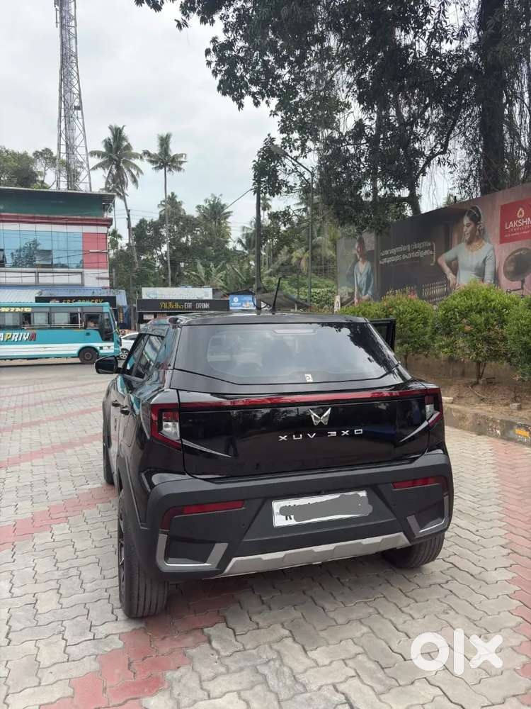 Mahindra Xuv 3xo Auto 2024 November 
4 Year Ceramic Coating 
Alloys