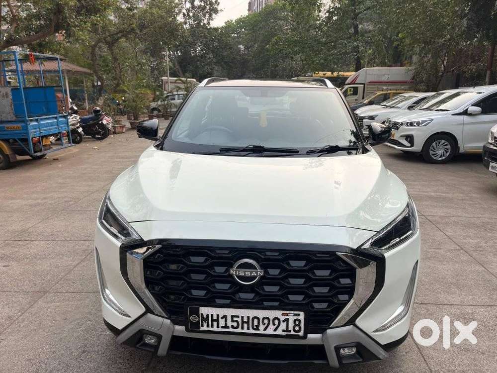 Nissan Magnite 1.0 Xv Premium, 2022, Petrol