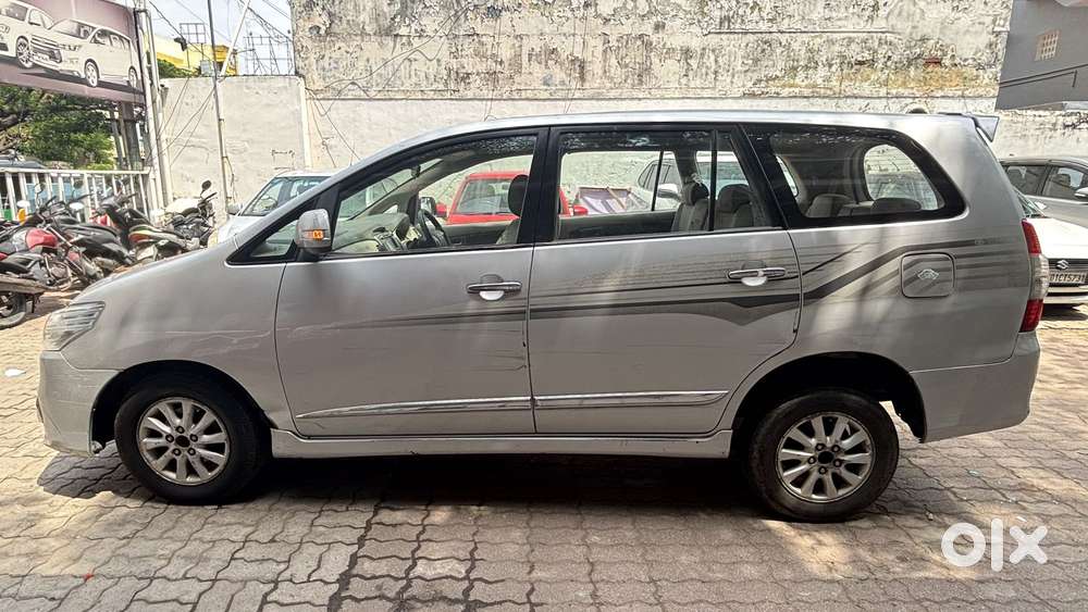 Toyota Innova 2.5 Ev Diesel Ps 8 Seater Bsiii, 2014, Diesel