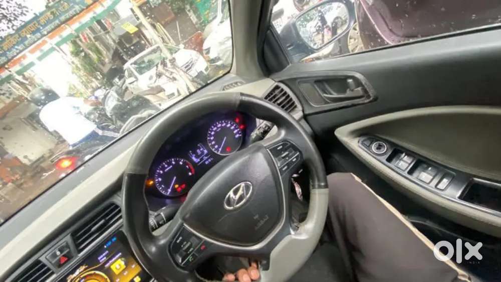 Hyundai I20 Sportz 2015cng On Paper