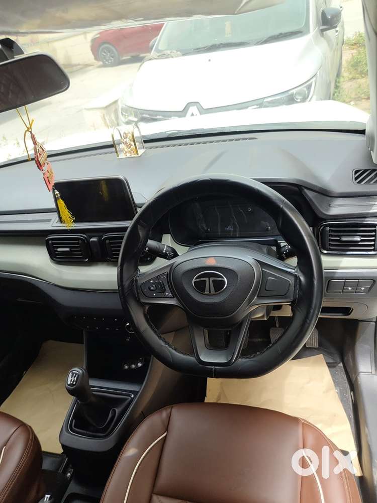 Tata Punch Petrol 2024