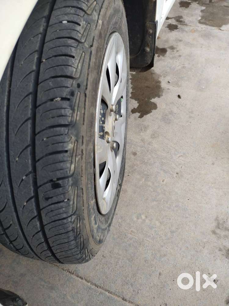 Single Hand Driven And Neatly Maintained By Lecturer