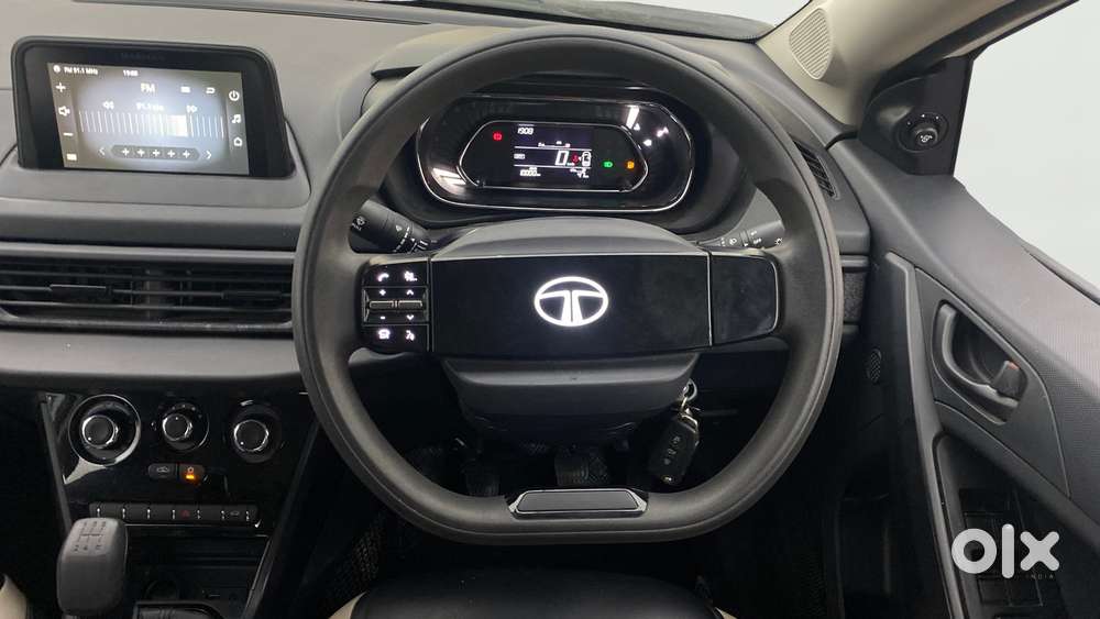 Tata Nexon Smart Plus S 1.2 Revotron Petrol 5 Mt, 2025, Petrol