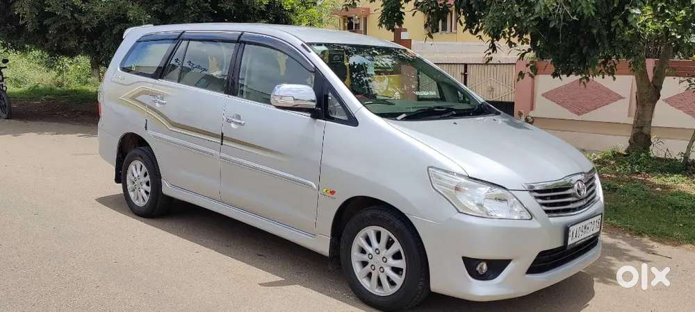 Toyota Innova Vx 2013 Petrol