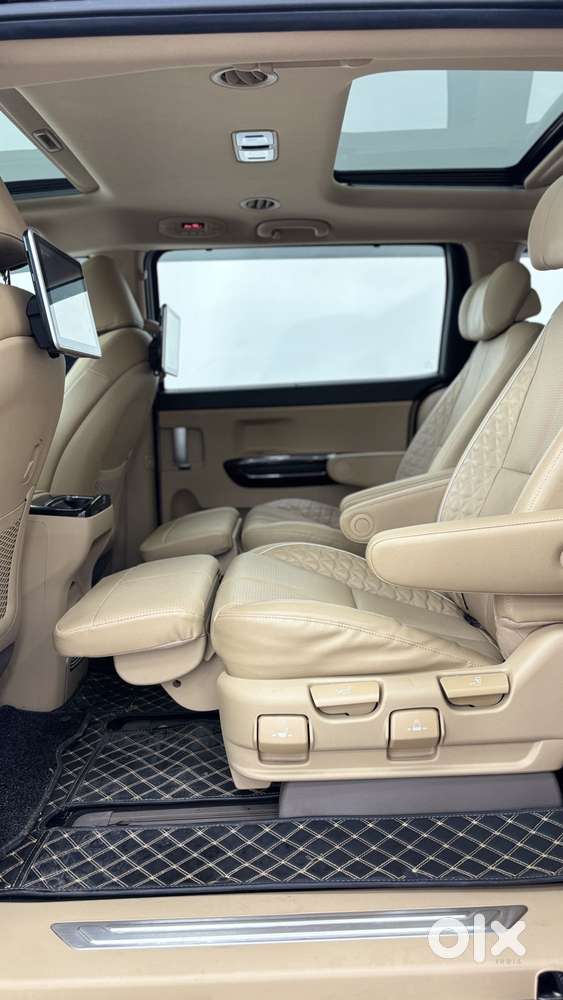 Kia Carnival Limousine Plus 7 Str, 2022, Diesel