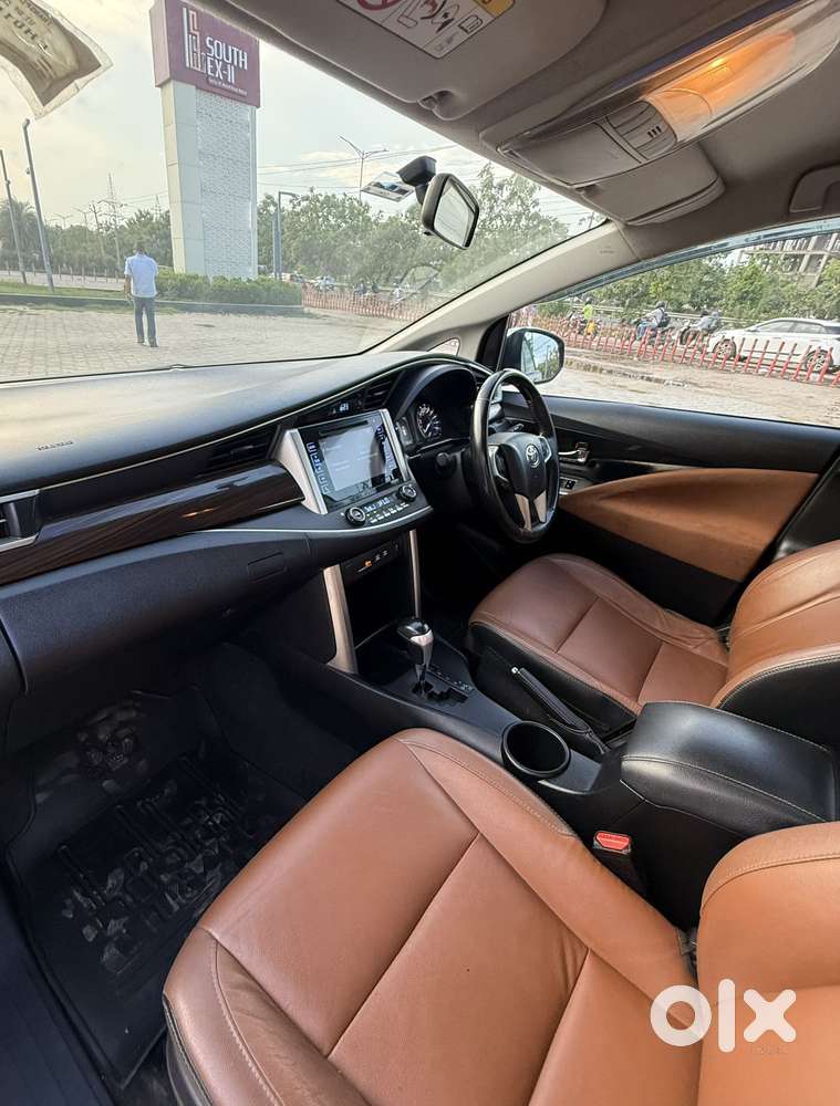 Toyota Innova Crysta 2.8 Zx At 7 Seater, 2018, Diesel