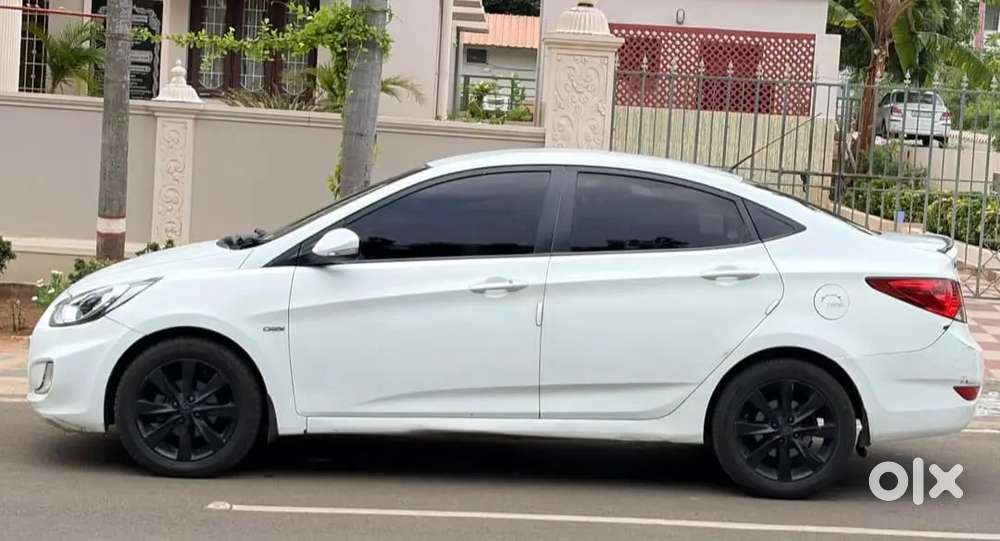 2012 Hyundai Verna Crdi