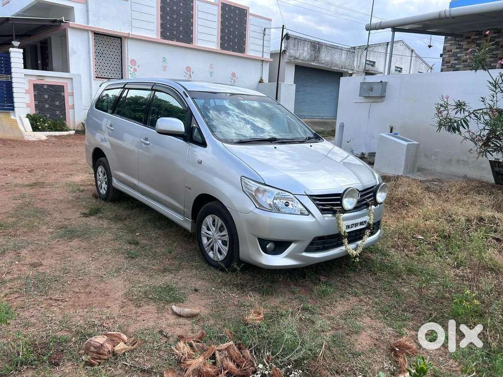 Toyota Innova 2012 Diesel Well Maintained