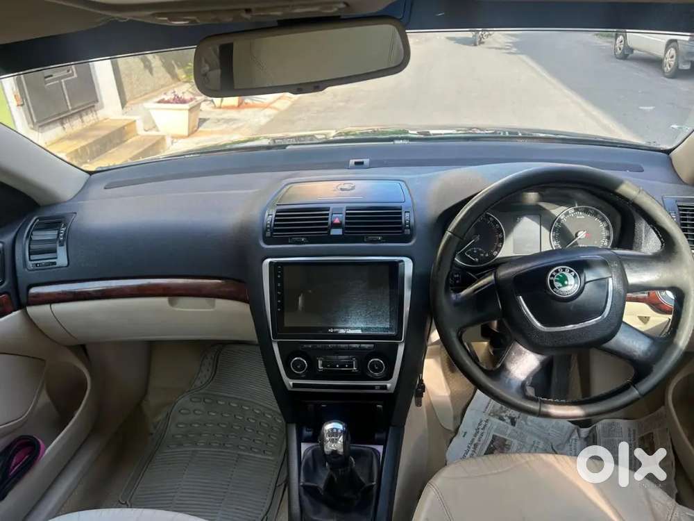 Skoda Laura Elegance 2009