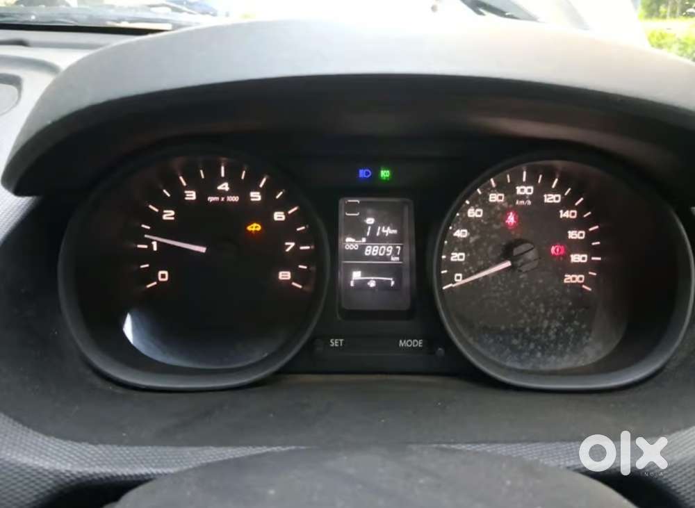 Tata Tiago 1.2 Revotron Xt Option, 2016, Petrol
