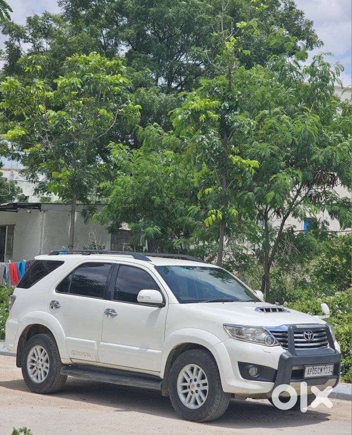 Toyota Fortuner 3.0 4x4 Manual, 2013, Diesel