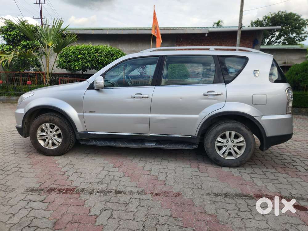 Mahindra Rexton, 2017, Diesel