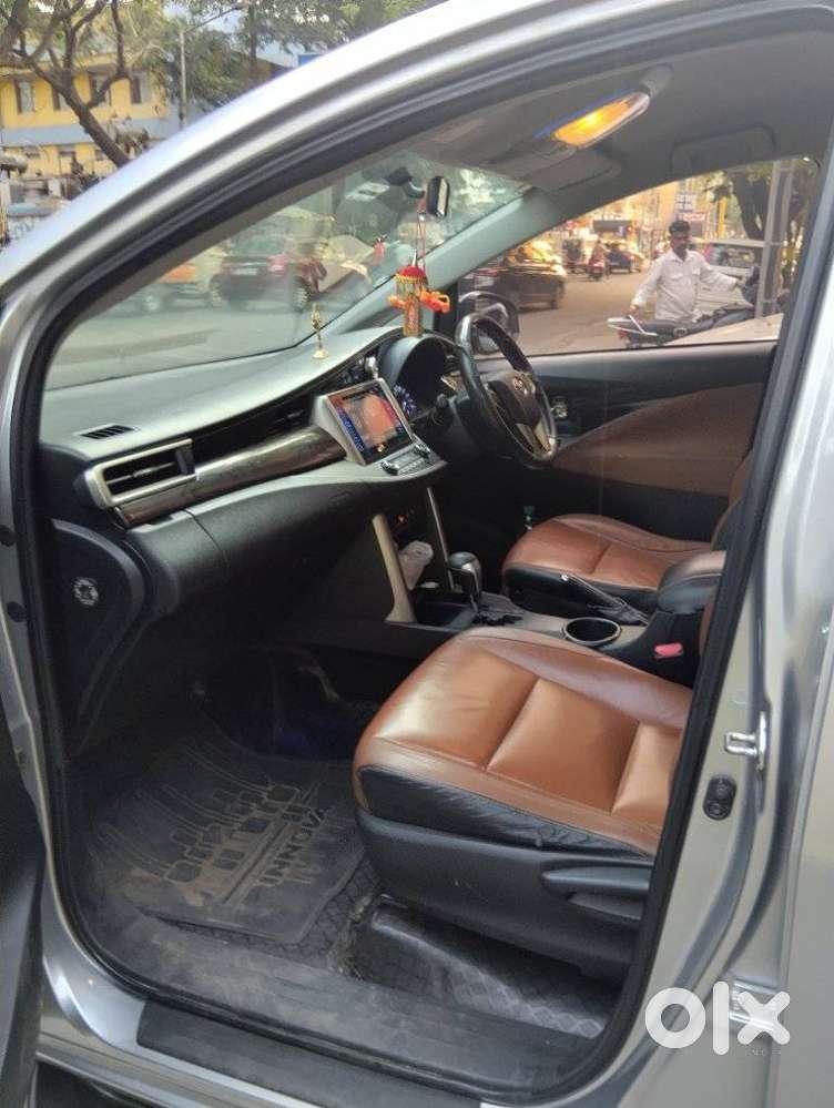 Toyota Innova Crysta 2.8z Automatic, 2016, Diesel
