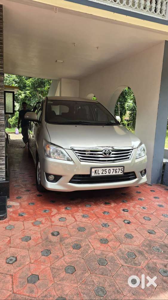 Toyota Innova 2013 Diesel Well Maintained