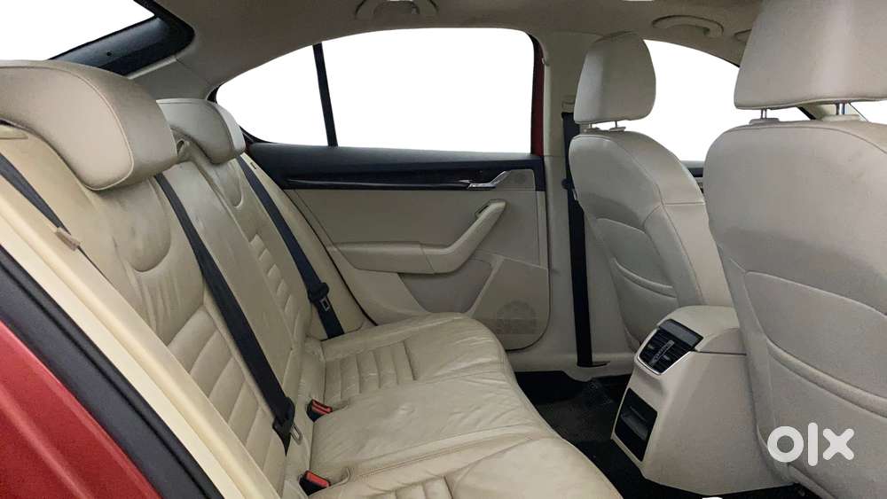 Skoda Octavia 1.8 Tsi At Style Plus, 2017, Petrol