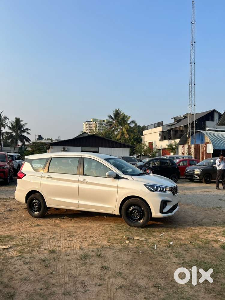 Maruti Suzuki Ertiga 1.5 Tour M 2026