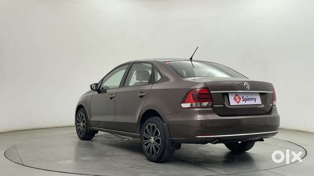 Volkswagen Vento 1.2 Tsi Highline At, 2016, Petrol