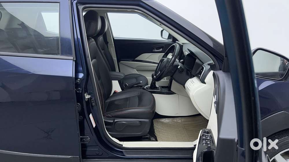 Mahindra Xuv 3xo Ax5 Ds Mt, 2024, Diesel