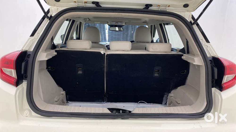 Mahindra Xuv300 W8 Option Diesel, 2022, Diesel