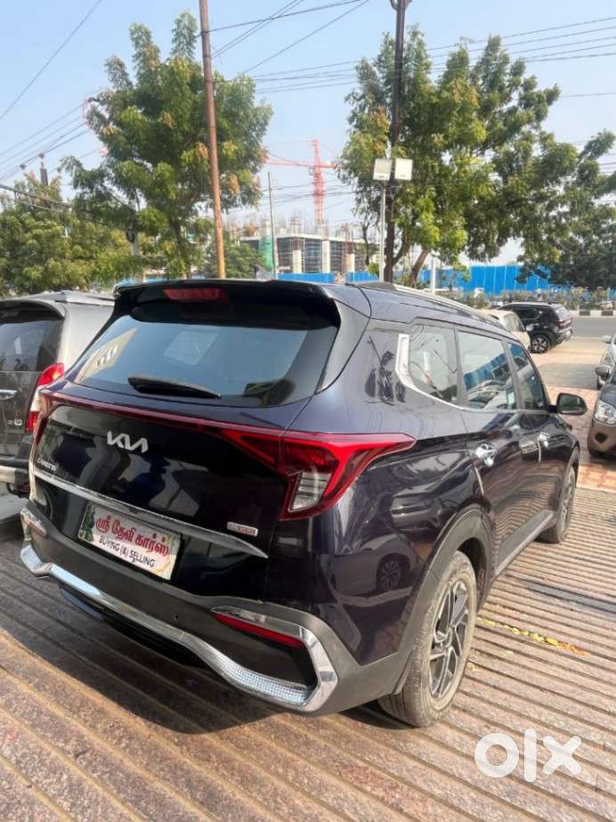 Kia Carens, 2022, Petrol