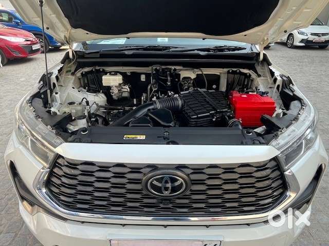Toyota Innova Hycross 2.0 Zx (o) Hybrid 7 Str, 2023