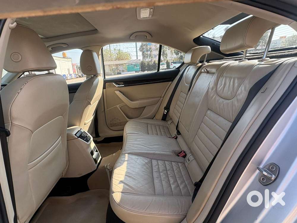 Skoda Octavia Combi L And K 1.9 Tdi (mt), 2016, Diesel