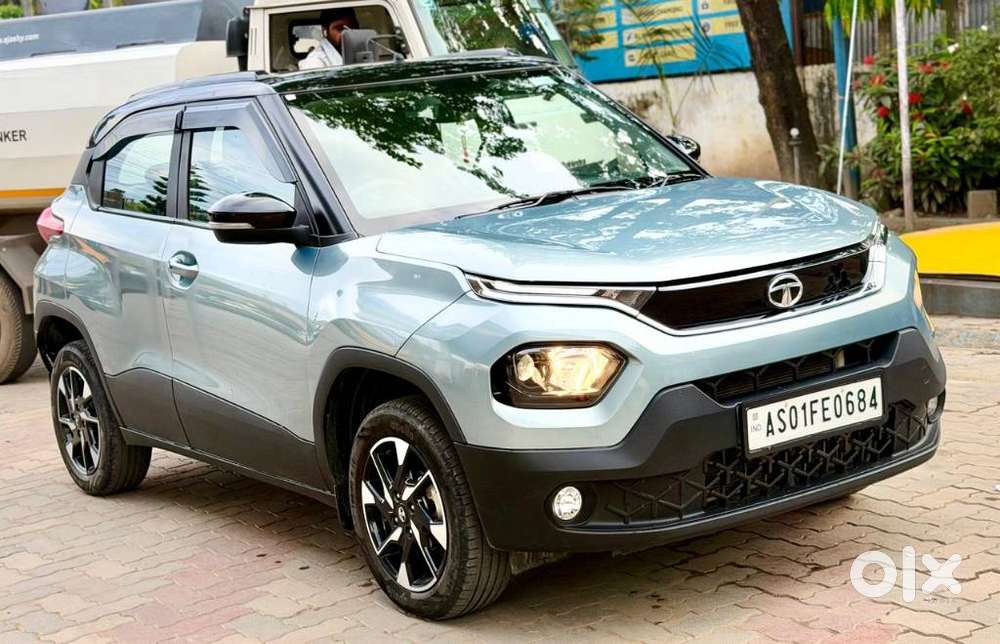 Tata Punch 1.2 Revotron Creative Dual Tone, 2022, Petrol