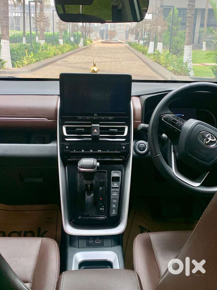 Toyota Innova Hycross 2.0 Zx (o) Hybrid 7 Str, 2025, Electric