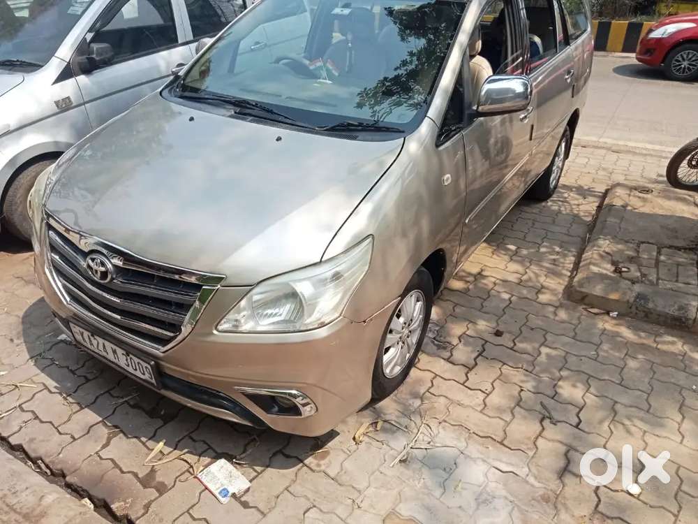 Toyota Innova 2012 Diesel