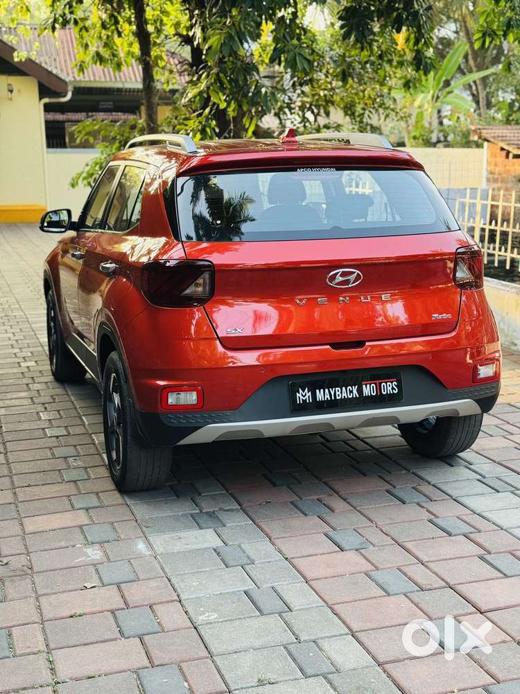 Hyundai Venue Sx+ At, 2019, Petrol