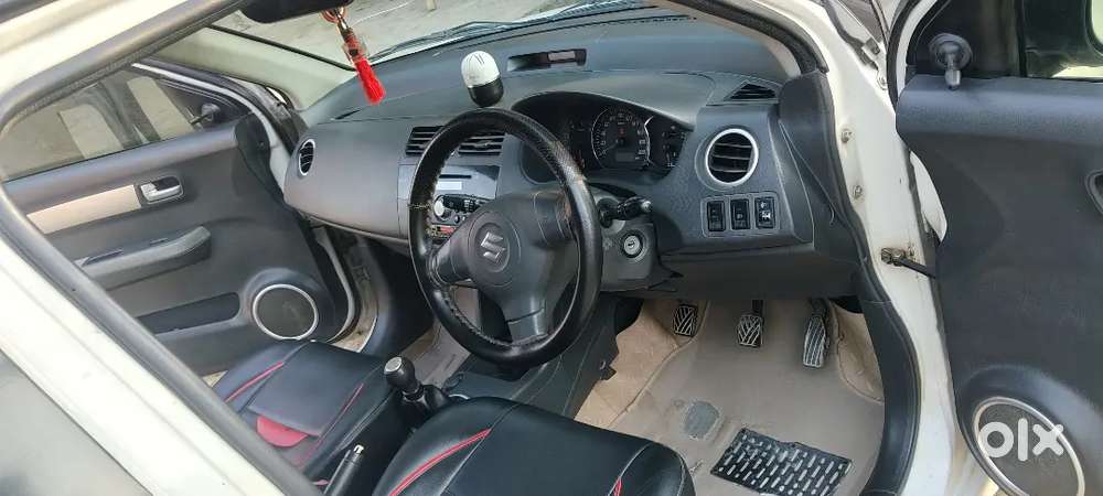 Maruti Suzuki Dzire 2011