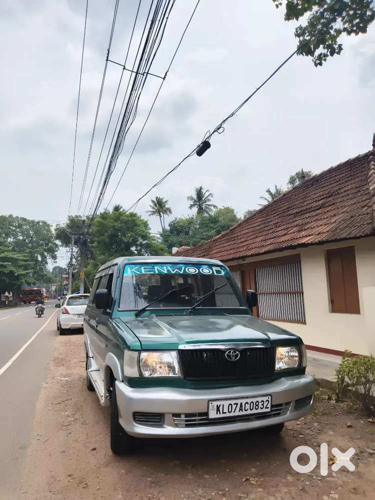 Toyota Qualis 2000 Diesel Well Maintained