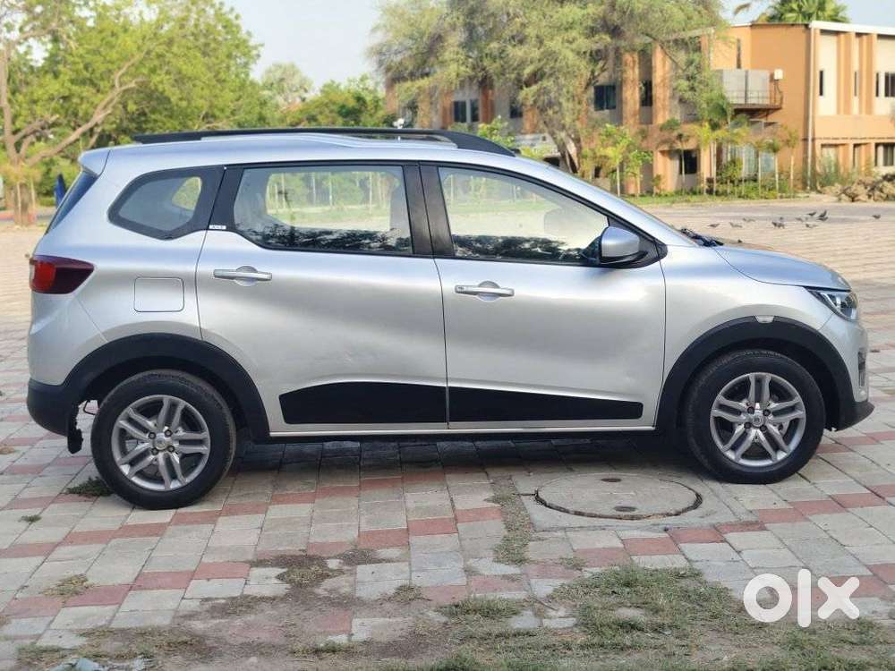 Renault Triber Rxz, 2021, Petrol